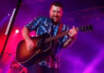 Chris Young performs in concert at the Best Buy Theater on November 14^ 2014 in New York City.