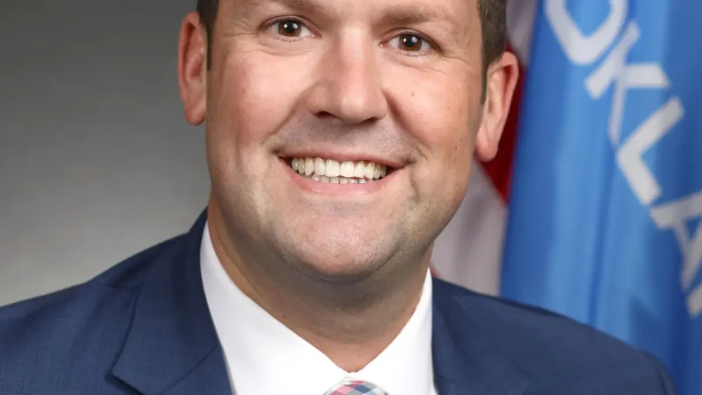 2601111757_moore_anthony_72942672ae360010