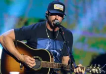 Riley Green performs in Hollywood^ Florida on November 14^ 2024. The performance was part of Audacy’s Stars and Strings benefit concert.