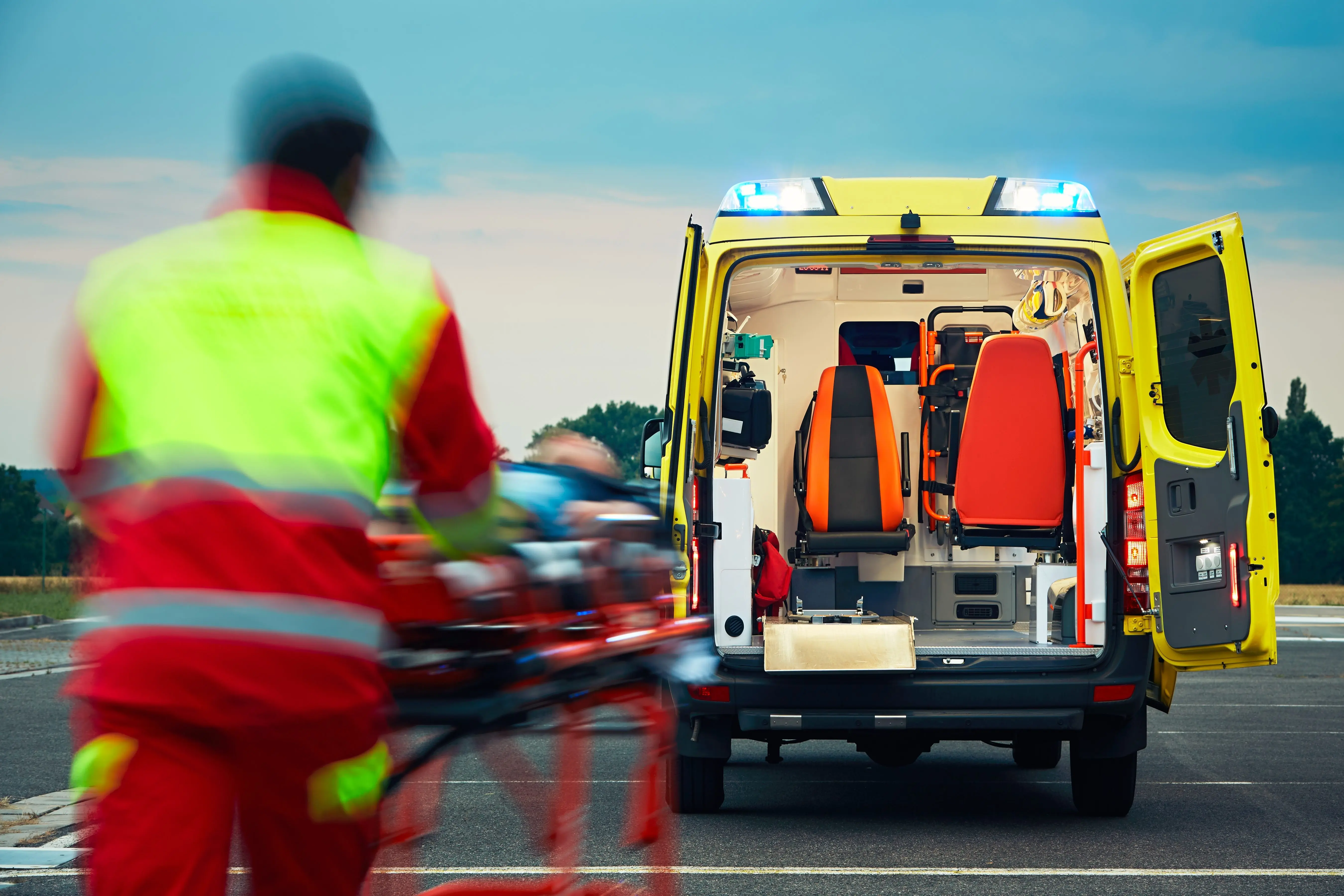 2608280838_emergency-medical-team-rushing-patient-to-ambulanc-2026-03-18-20-39-11-utc369367
