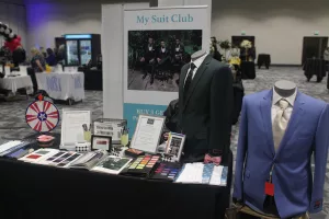 mysuitclub_booth