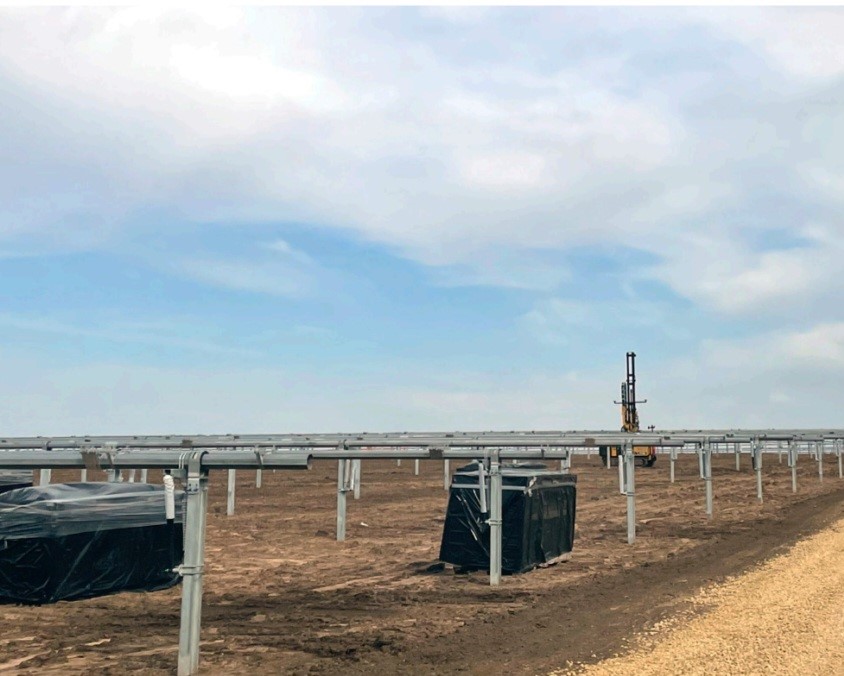 Alliant Energy begins installing solar panels at Paddock Solar Project in Rock County - Vimarsana News