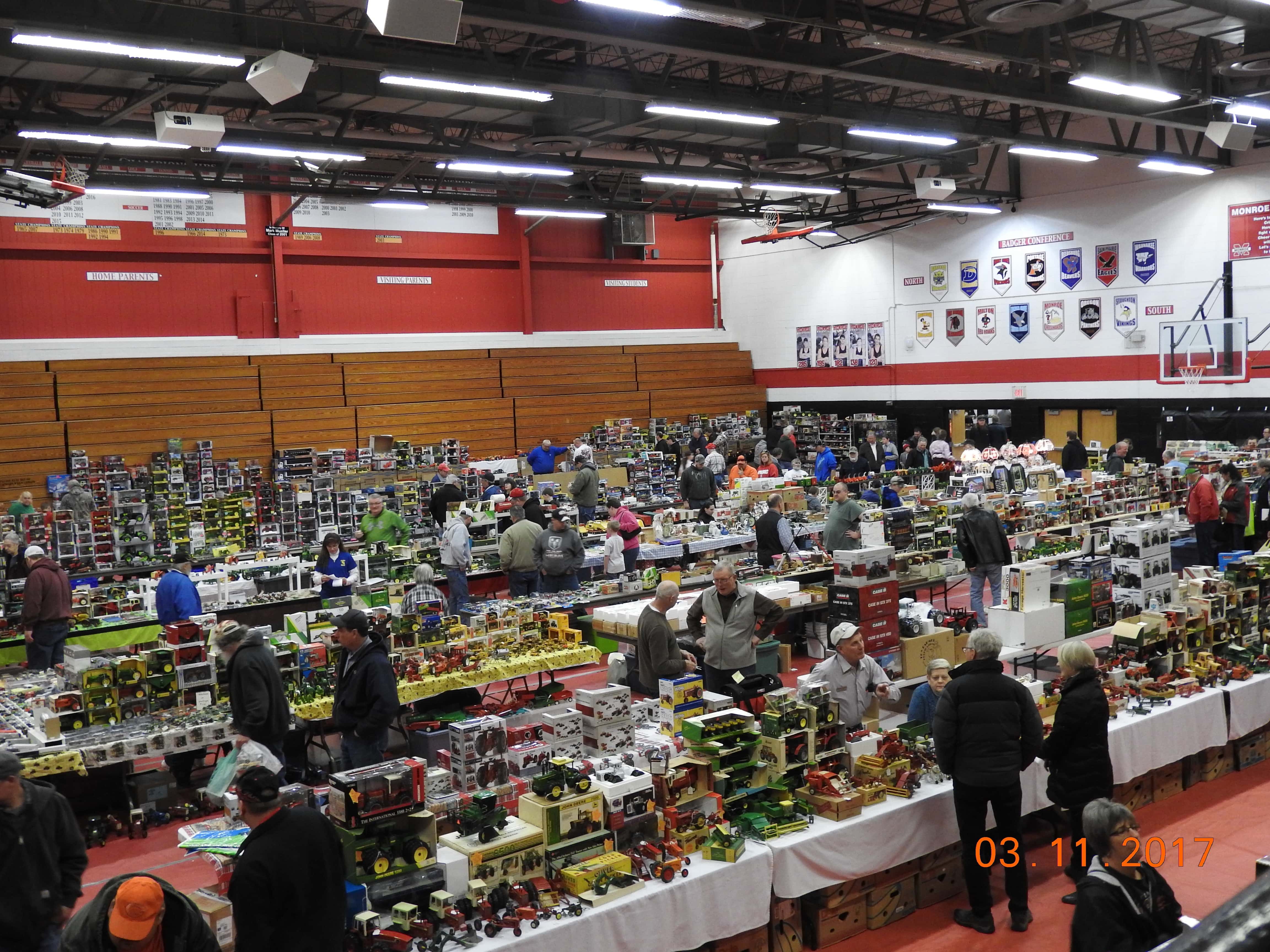 32nd Annual Monroe FFA & FFA Alumni Toy Show WJVL