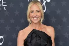 Sarah Michelle Gellar at the Critics Choice Awards 2025. SANTA MONICA^ USA. February 07^ 2025