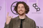 Bailey Zimmerman at the 2022 American Music Awards at the Microsoft Theatre. LOS ANGELES^ CA. November 20^ 2022