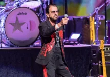 Ringo Starr performs on stage at Hard Rock Live in Hollywood^ Florida. HOLLYWOOD^ FLORIDA - SEPTEMBER 17^ 2022