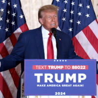 trumpdonald_040423upi06_w786297