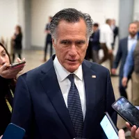 romneymitt_030723ag01_w113756