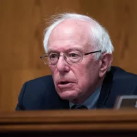 sandersbernie_050423ag08_w626368