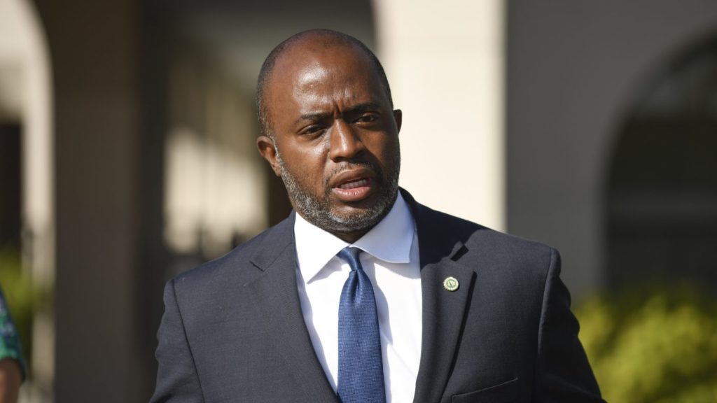 California's schools chief announces 2026 run for governor | ONN Radio