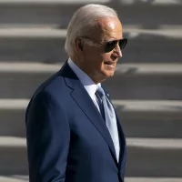 bidenjoe_120823gn04_w853507