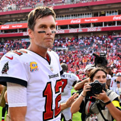 tom-brady_hpmain_20221013-08531428129