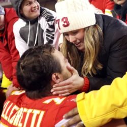 chiefs-nick-christina-allegretti-super-bowl-gty-mz-01-23021356517