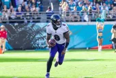 8 LAMAR JACKSON BALTIMORE RAVENS VS JACKSONVILLE JAGUARS NOVEMBER 27^ 2022 at TIAA BANK FIELD JACKSONVILLE FLORIDA