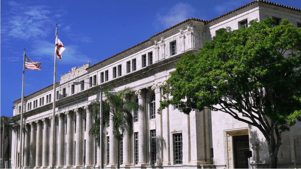 Miami judge vacates life sentence of man wrongfully convicted of murder in 1991 - Vimarsana News