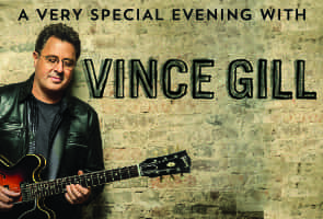 VINCE GILL in Davenport