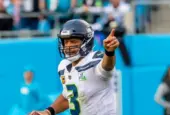 Russell WILSON (3) plays against the Carolina Panthers at Bank Of America Stadium in Charlotte^ NC. November 25^ 2018