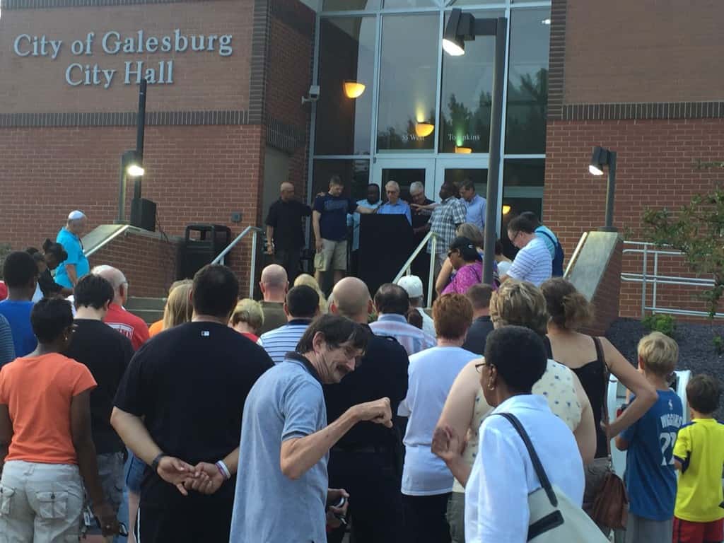 Galesburg City Hall vigil addresses racial tensions WGIL 93.7 FM & 1400 AM