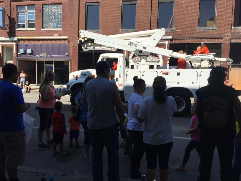 Galesburg Labor Day Parade celebrates local unions WGIL 93.7 FM & 1400 AM