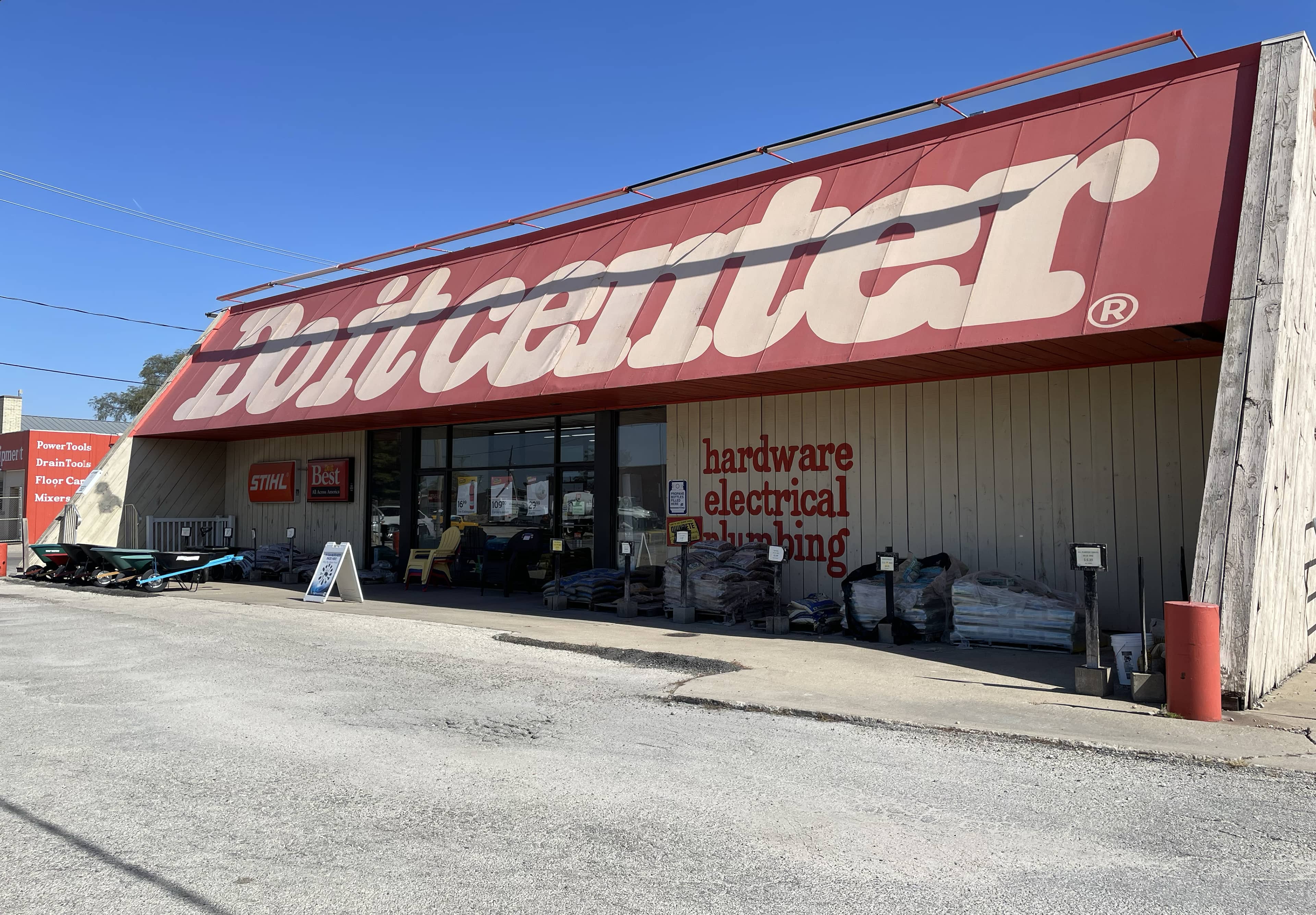 Galesburg's oldest lumber store to close. Here's what's next for