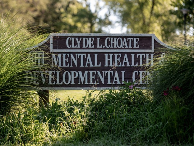 Report Finds 'code of silence' at mental health facility where staff abused and neglected patients - Vimarsana News