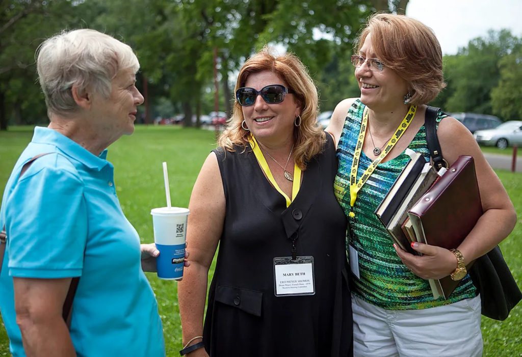 'Fearless, ultra-demanding': Students remember Galesburg band director Sally Rynott - Vimarsana News