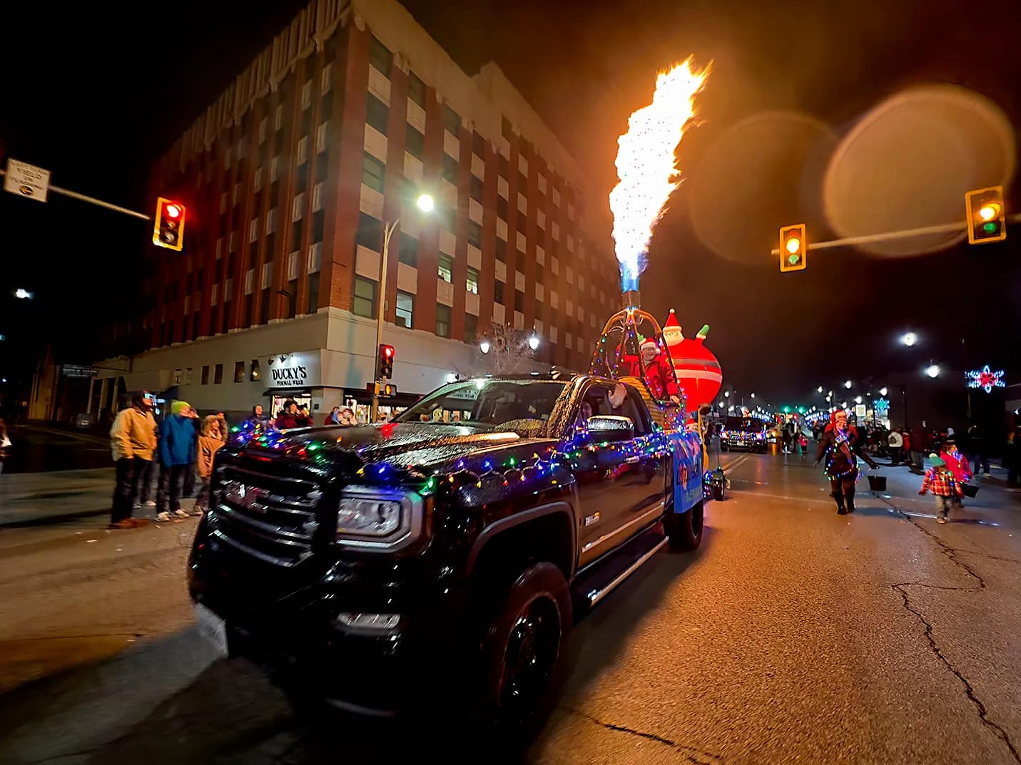 Galesburg Holly Days Parade and Santa Rescue WGIL 93.7 FM & 1400 AM