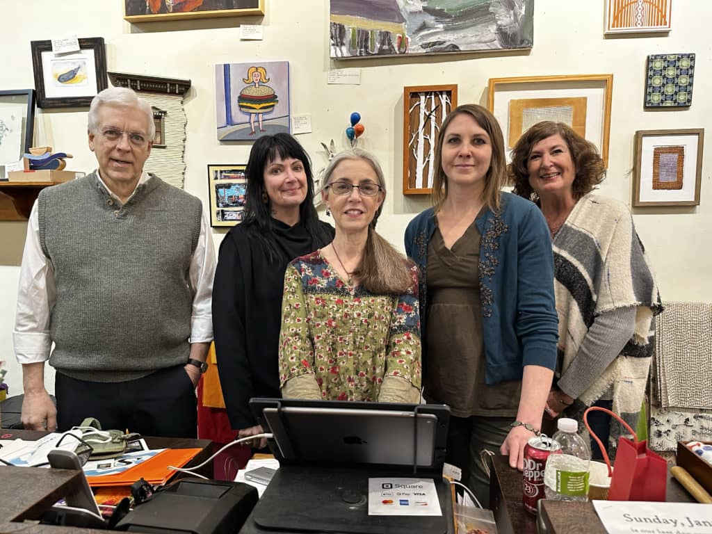 'A chance to refocus and rebuild': Downtown Galesburg gift shop to close - Vimarsana News
