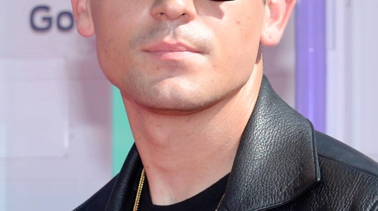 g-eazy-arrives-at-the-2014-bet-awards-in-los-angeles