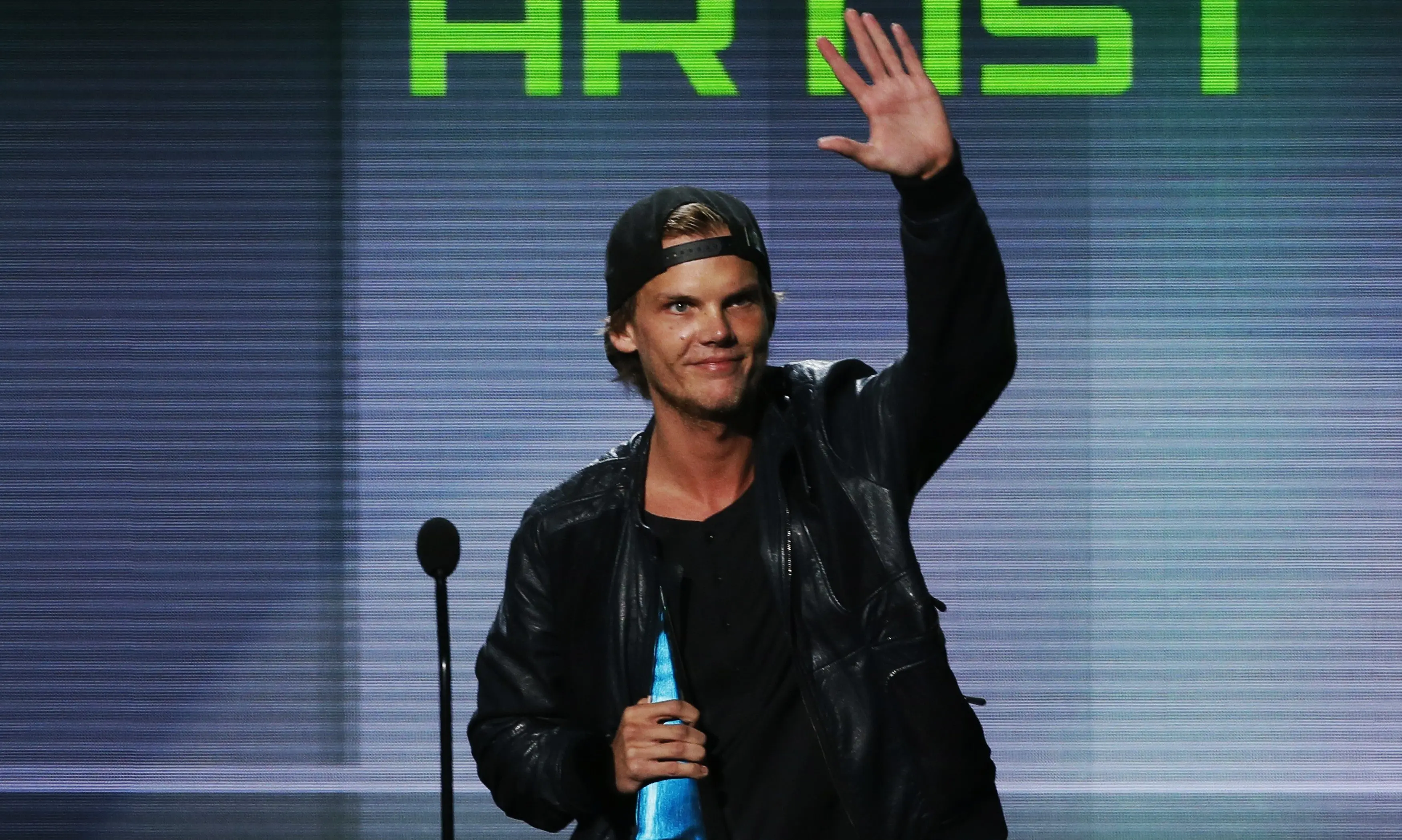 avicii-2013-11-25t120000z_2121707227_tb3e9bp09zgum_rtrmadp_3_music-americanmusicawards