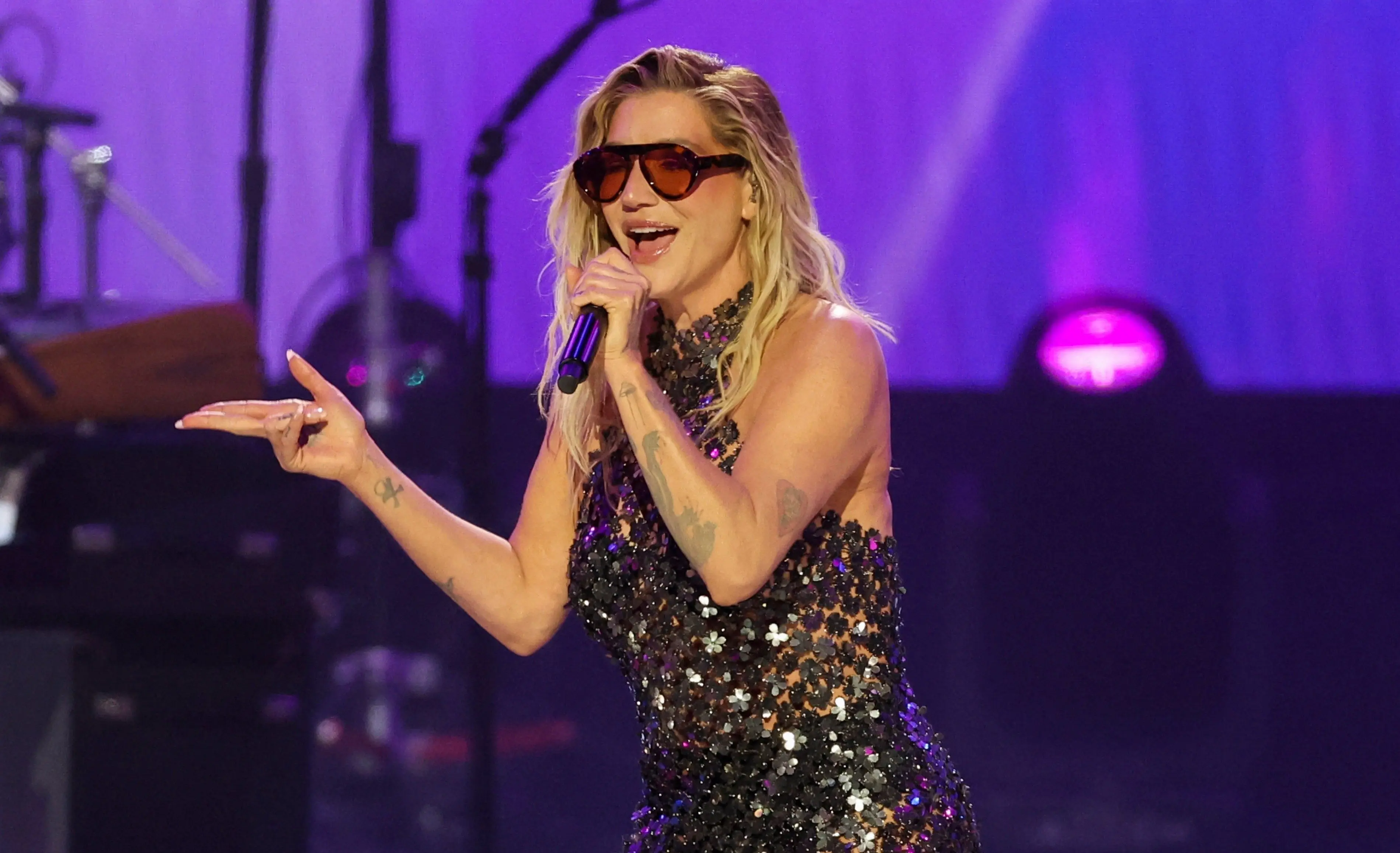 people-mariah-carey-musicares-4