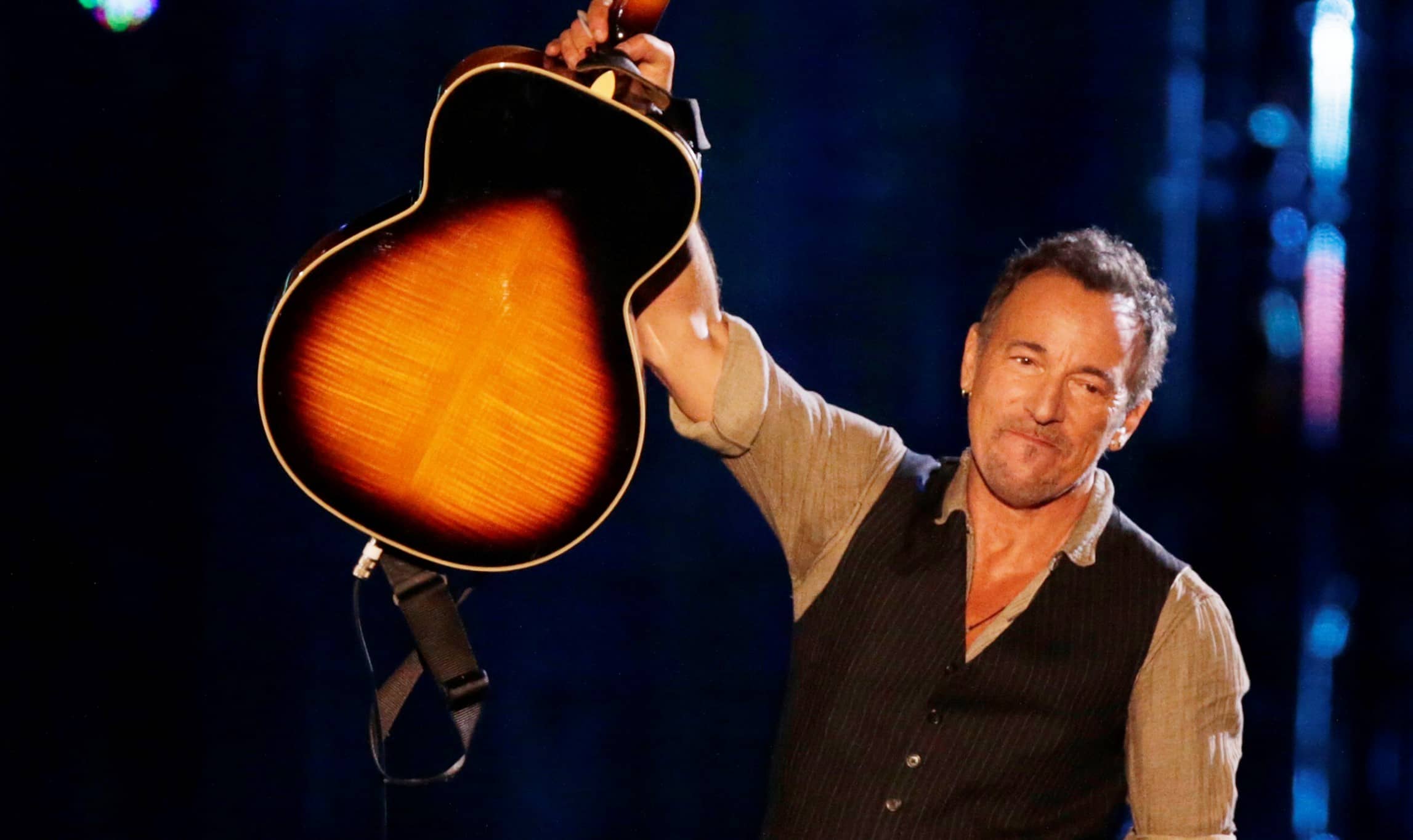 musician-bruce-springsteen-performs-during-the-concert-for-valor-on-the-national-mall-on-veterans-day-in-washington