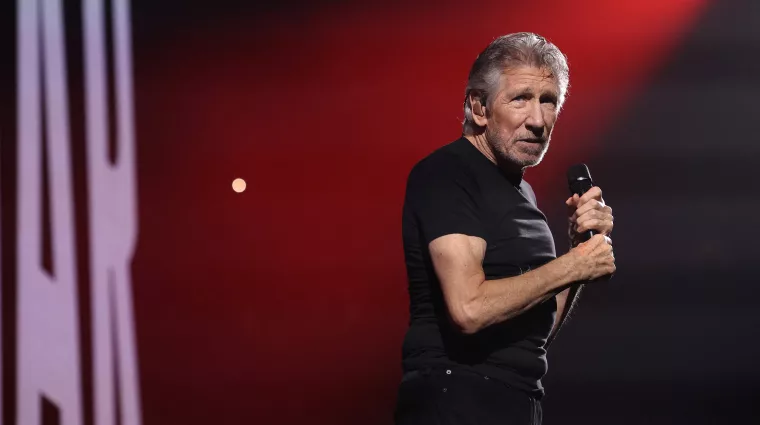 pink-floyd-co-founder-roger-waters-performs-during-his-this-is-not-a-drill-tour-at-crypto-com-arena-in-los-angeles-2