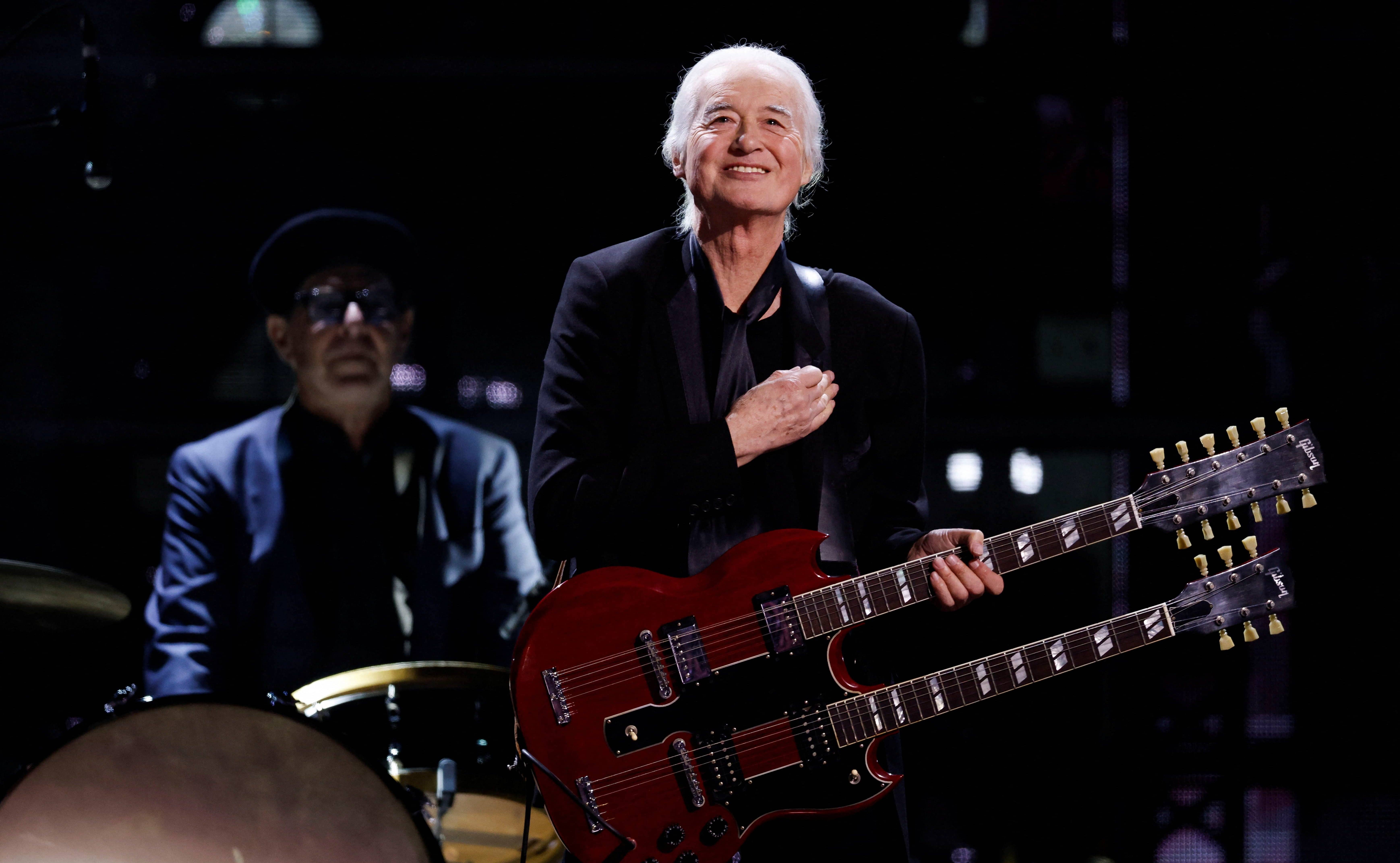 38th-annual-rock-roll-hall-of-fame-induction-ceremony-in-brooklyn-2