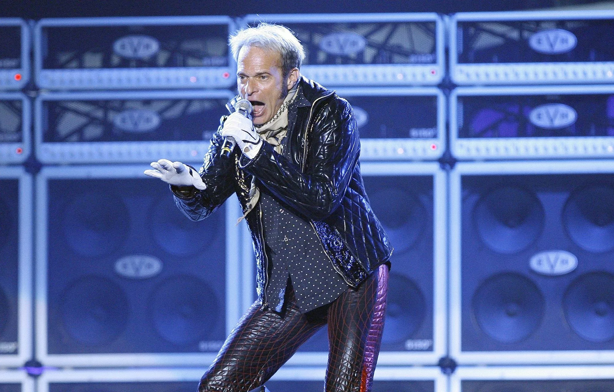 david-lee-roth-2008-04-20t120000z_1343956882_gm1e44k185901_rtrmadp_3_usa