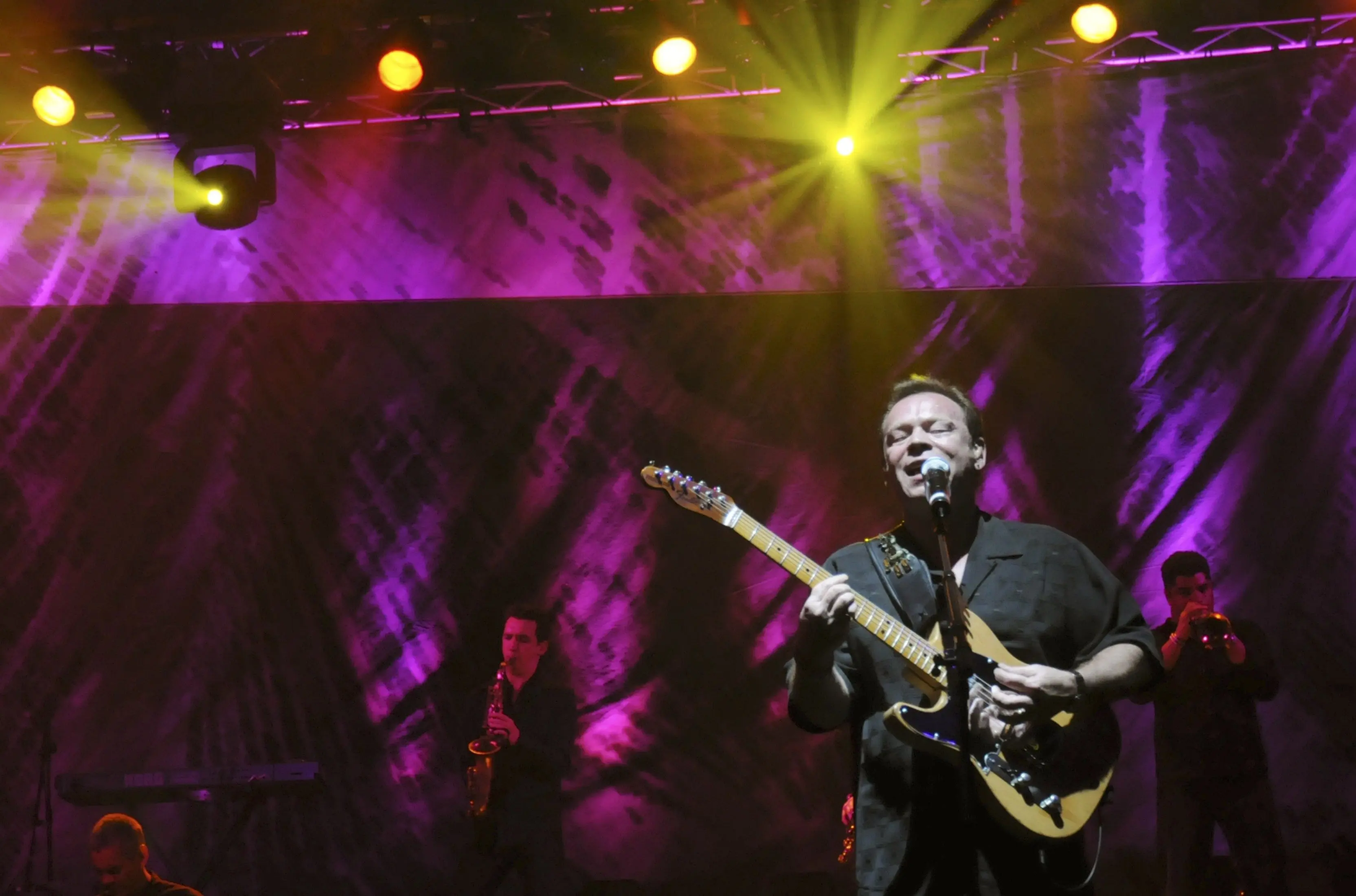 ub40-2008-02-23t120000z_1181027676_gf2e42n1ncp02_rtrmadp_3_uganda