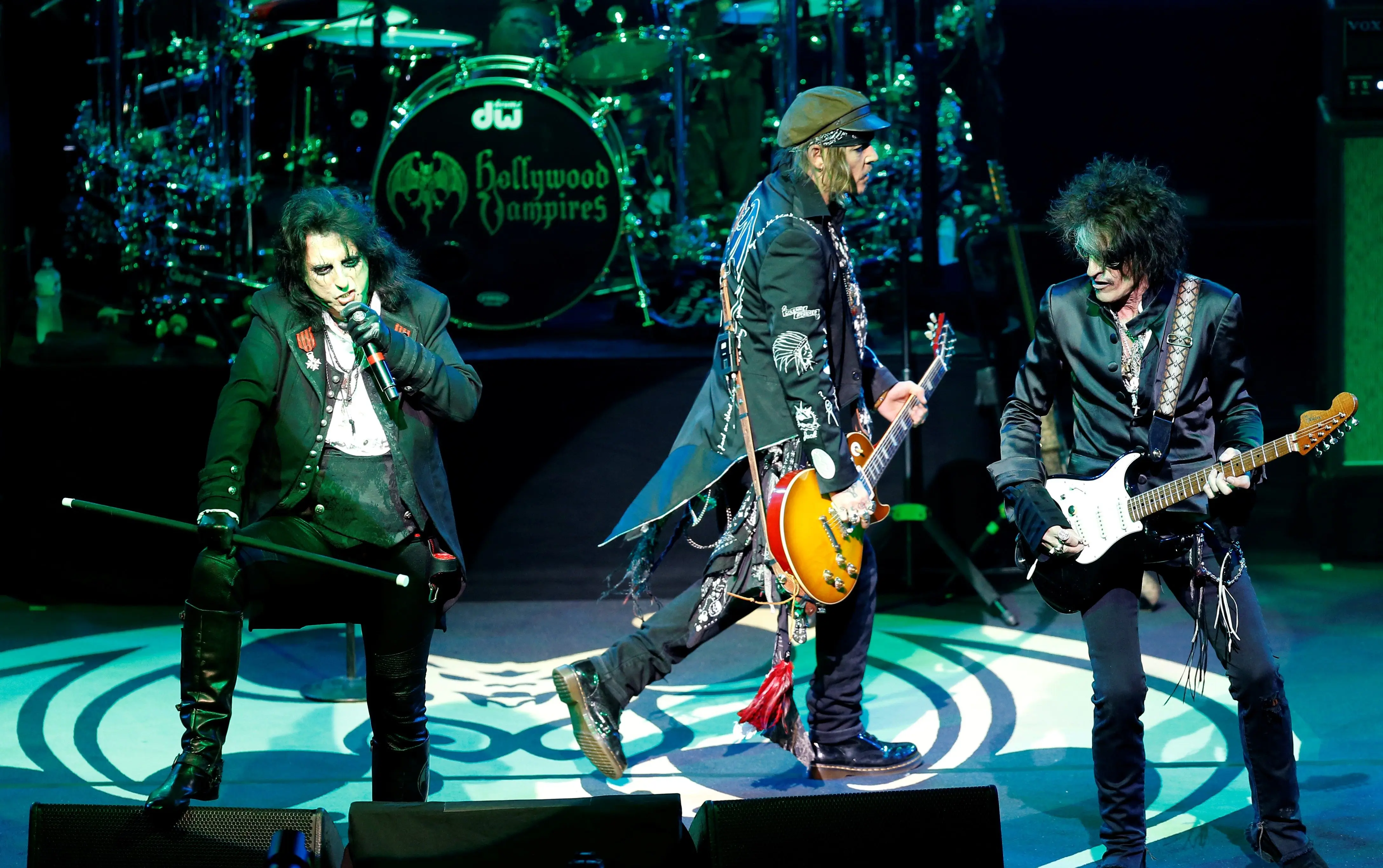 hollywood-vampires-2018-07-05t210243z_1352886680_rc18101d2a70_rtrmadp_3_music-jazz-montreux