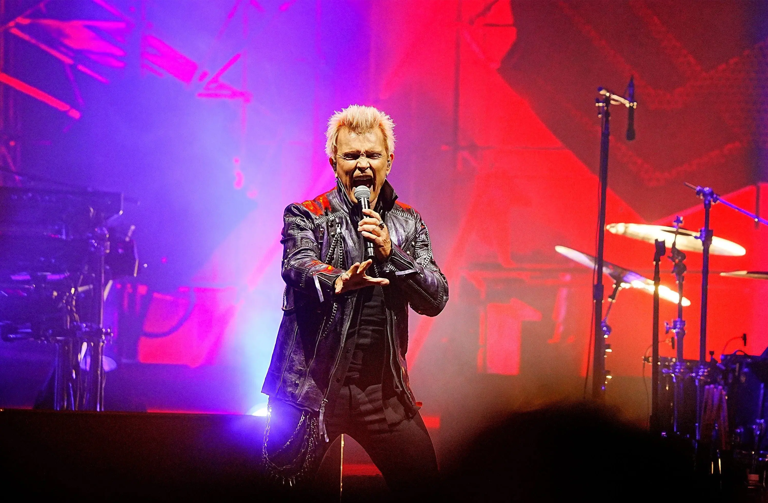 billy-idol-performs-at-acrisure-arena-in-palm-desert-calif-sept-12-2025