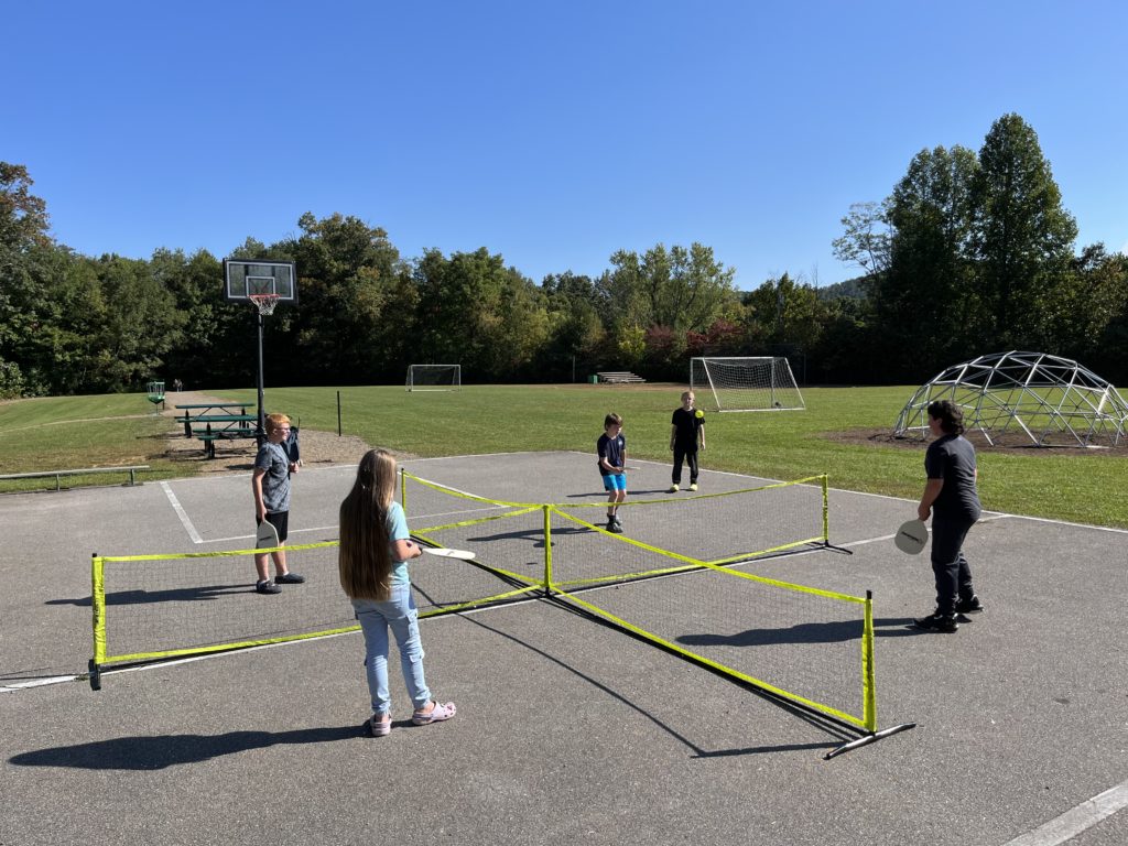 Yancey Schools Receives "Better Bodies" Grant WKYK, WTOE