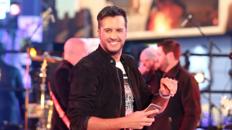 Luke Bryan performs during Dick Clark's New Year's Rockin' Eve at Times Square on December 31^ 2015 in New York City.