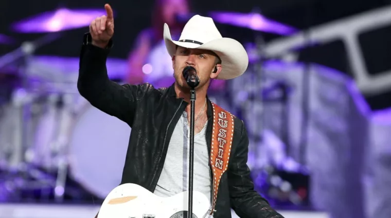 Justin Moore performs onstage at the 2015 FarmBorough Festival - Day 2 at Randall's Island on June 27^ 2015 in New York City.