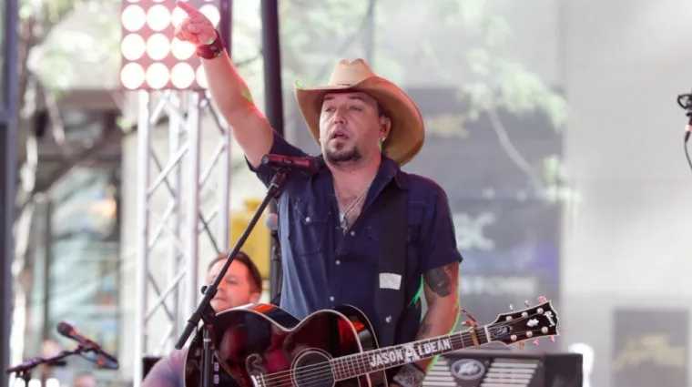 Jason Aldean performs onstage at NBC's 'Today Show' at Rockefeller Plaza July 31^ 2015 in New York City.