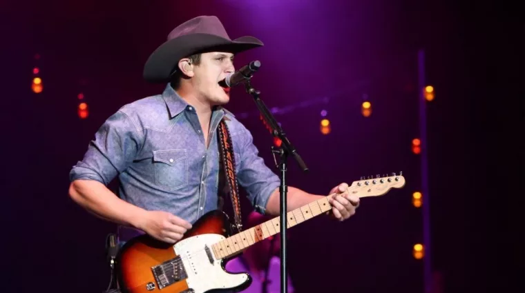 Jon Pardi performs onstage during the "All Time High" tour at the Paramount on January 16^ 2016 in Huntington^ New York.