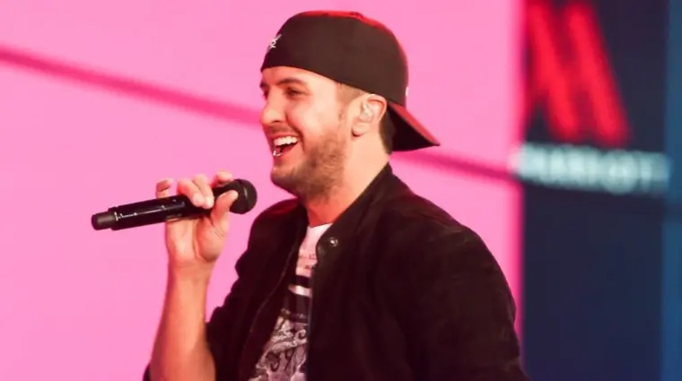 Luke Bryan performs during Dick Clark's New Year's Rockin' Eve at Times Square on December 31^ 2015 in New York City.
