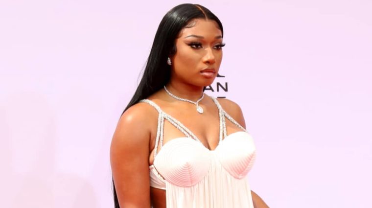 shutterstock_1998635702