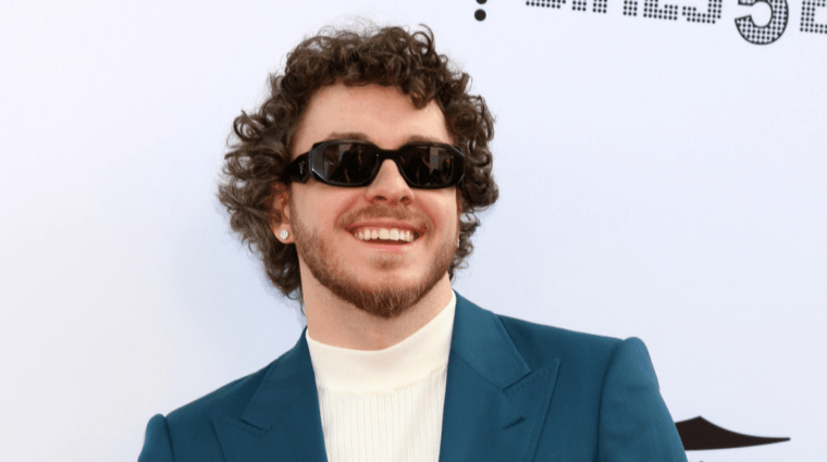 shutterstock_2093282146-2