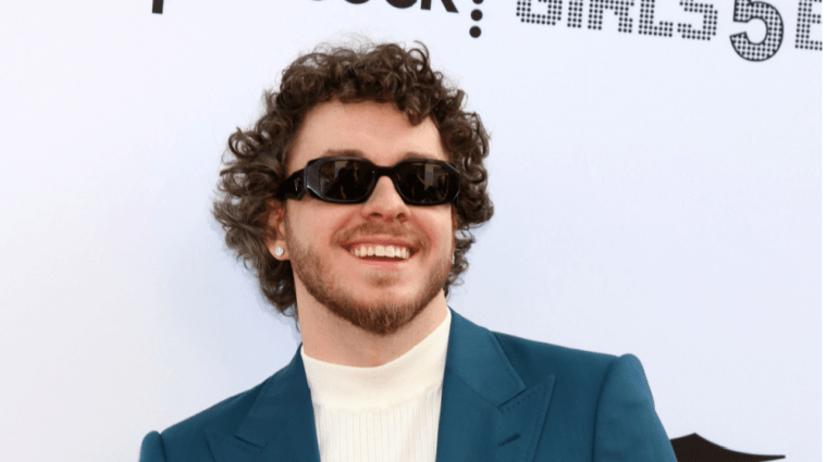 shutterstock_2093282146526325