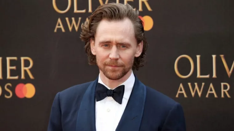Tom Hiddleston attends The Olivier Awards at the Royal Albert Hall in London^ England. London^ United Kingdom - April 7^ 2019