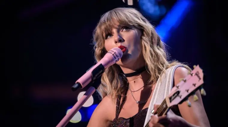 Taylor Swift performs at the 2019 Z100 Jingle Ball at Madison Square Garden. New York^ NY^ USA - December 13^ 2019