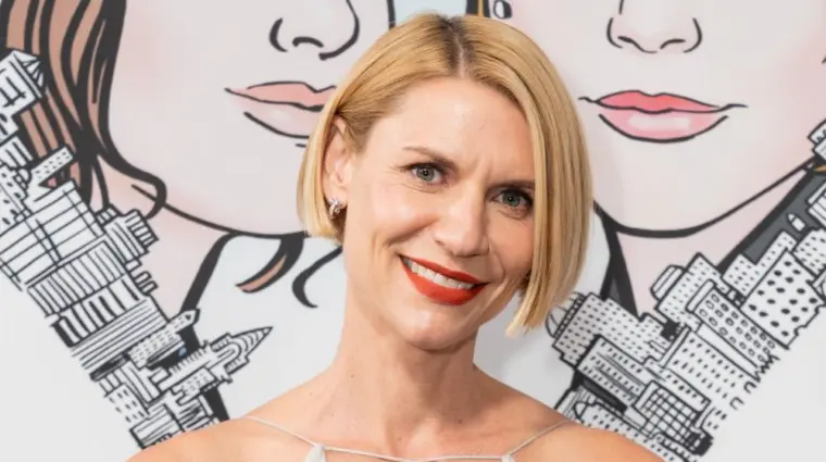 Claire Danes wearing dress by Zac Pozen attends Hulu FX’s Fleishman Is In Trouble at Carnegie Hall in New York on November 7^ 2022